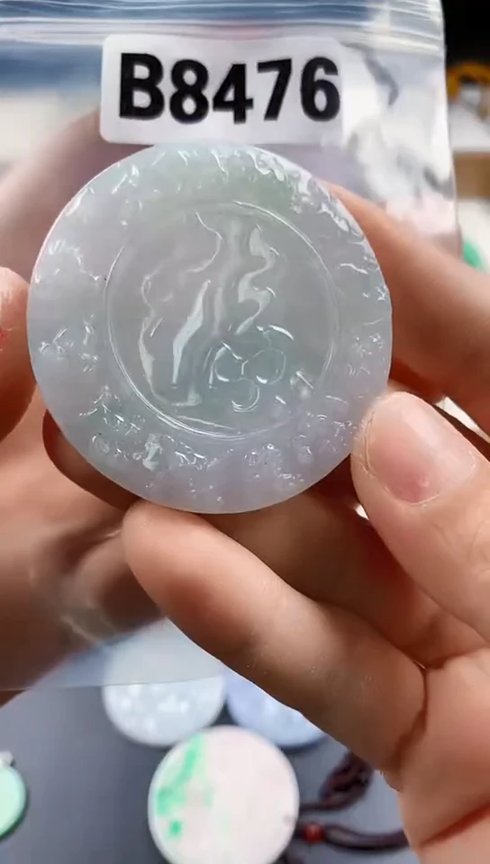 颈饰未镶嵌翡翠天然翡翠吊坠挂件