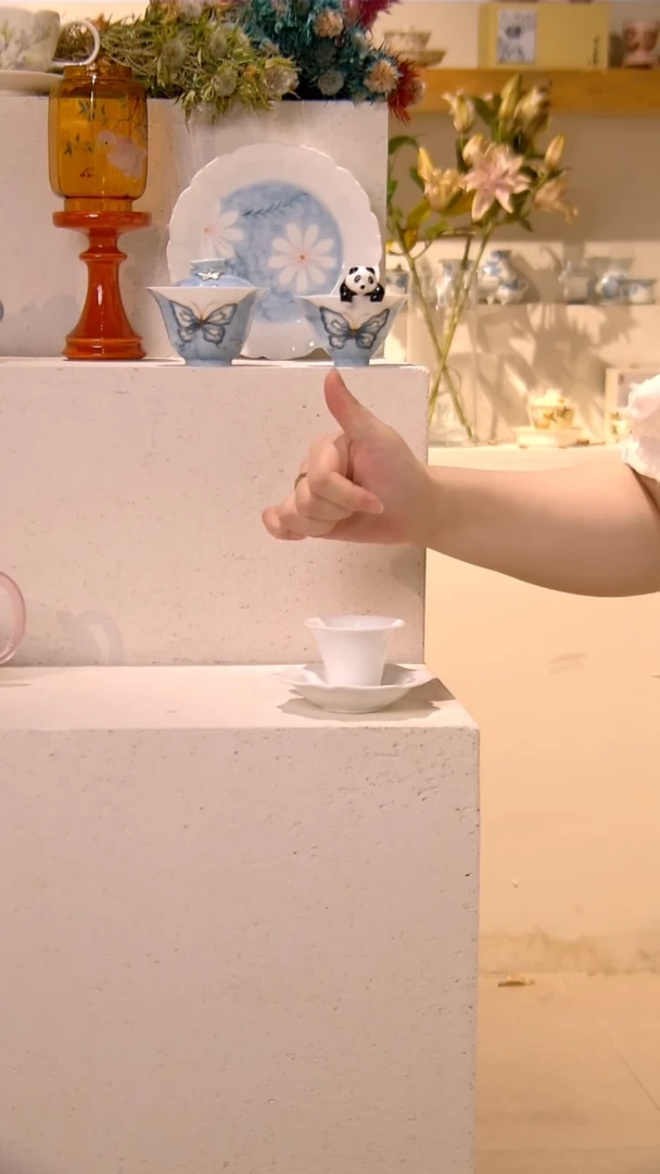 茶杯加杯垫 哈哈哈啊哈哈