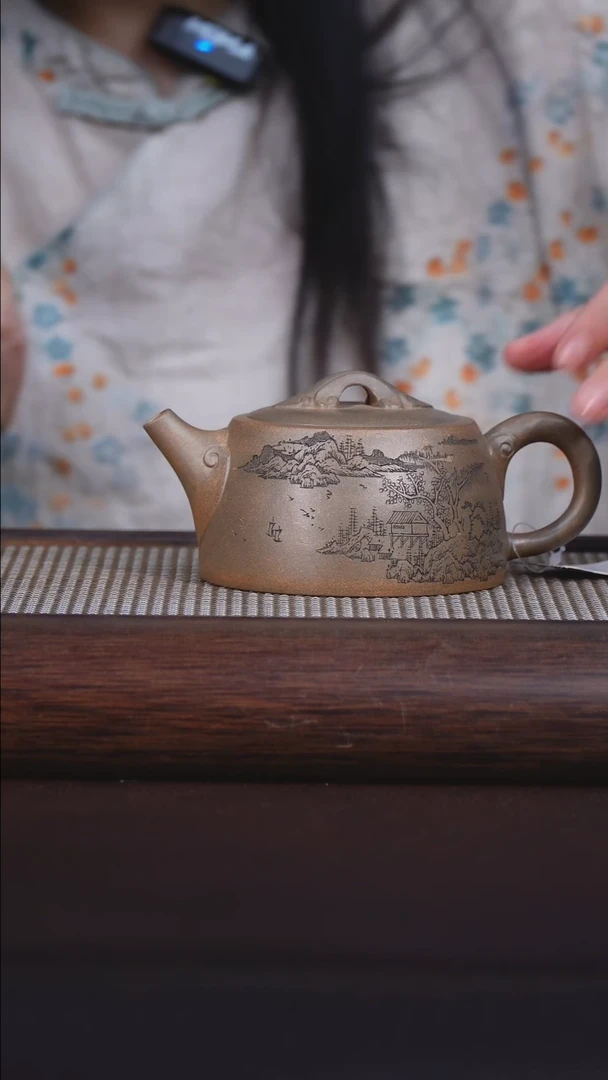 茶壶紫砂关注主播即可参与竞拍