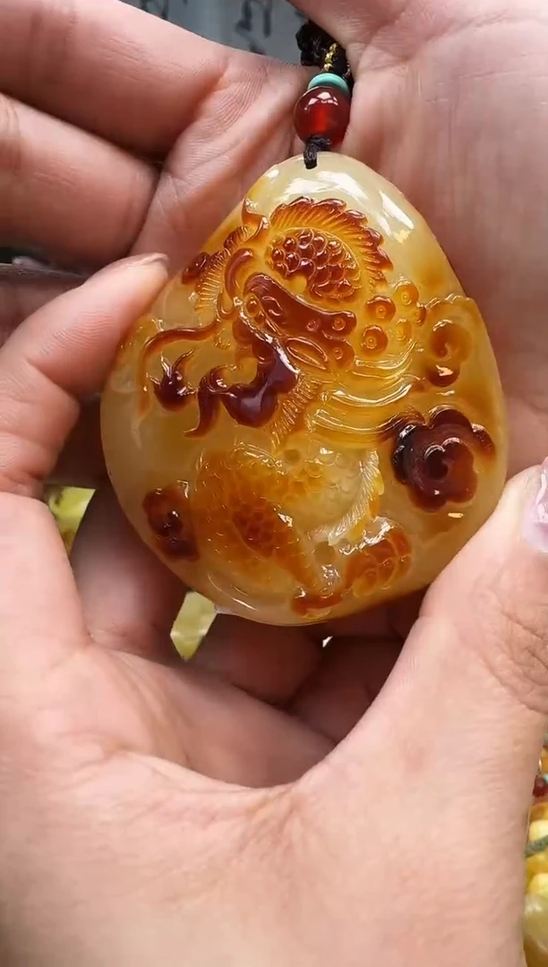 【闪购商品】琥珀裸石未镶嵌挂坠