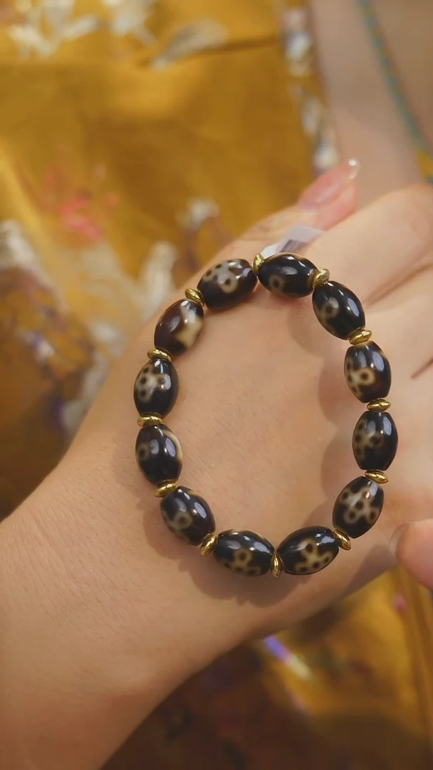 【闪购商品】玛瑙/玉髓手串未镶嵌多样性发其一