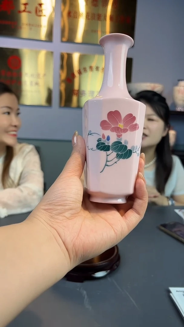 摆件瓷博会&水点桃花胡晶041