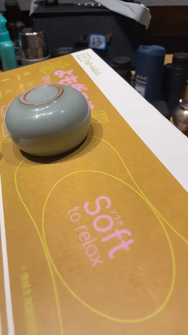 瓷片闪购商品 如图所示