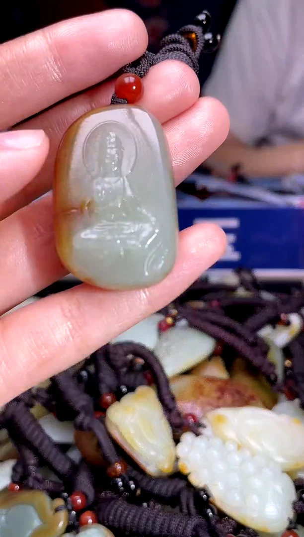 和田玉未镶嵌挂件1