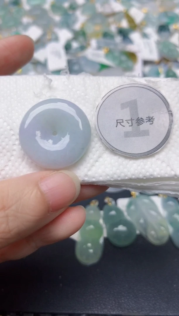 颈饰未镶嵌翡翠天然缅甸A货翡翠