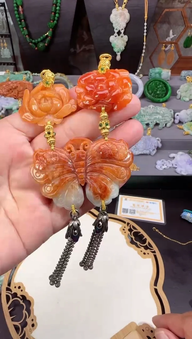 【闪购商品】翡翠颈饰未镶嵌牌子