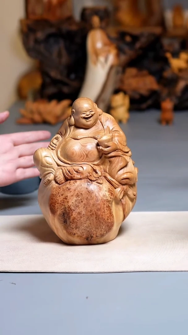 木崖柏变异瘤弥勒0441.