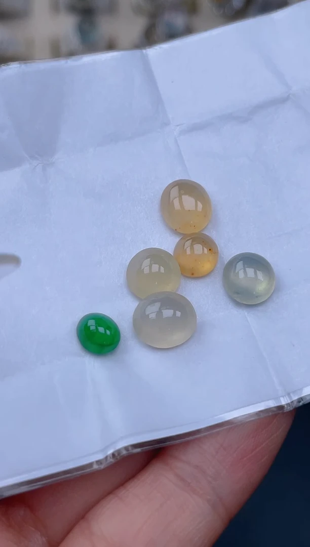 未镶嵌定制翡翠天然翡翠蛋面66