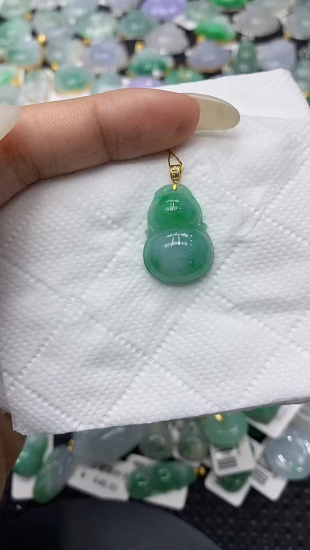 颈饰18K金镶嵌翡翠11111111111