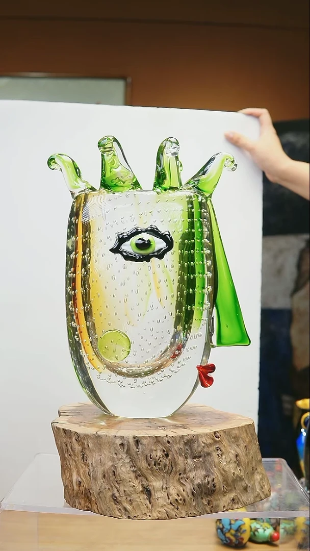 手工艺品琉璃森林王子人俩花瓶