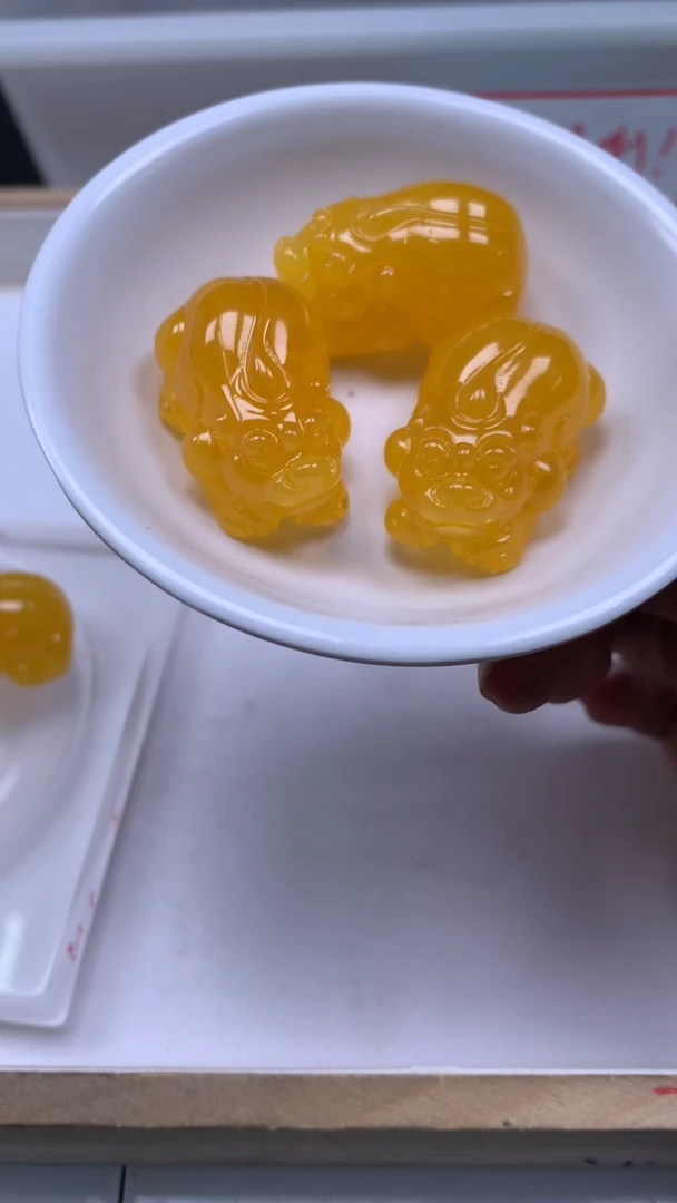 裸石蜜蜡未镶嵌M445蜜蜡 貔貅（吊坠孔）22*32*18mm1个9.9元