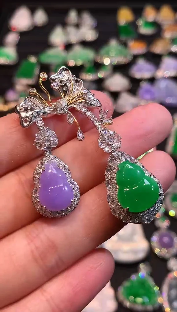 吊坠(赠链)18K金镶嵌翡翠紫加绿双葫芦设计款吊坠