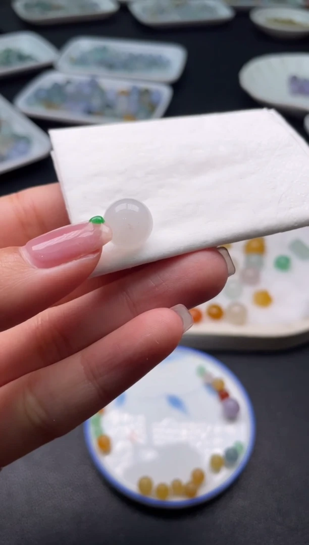 【闪购商品】翡翠颈饰未镶嵌啊A223