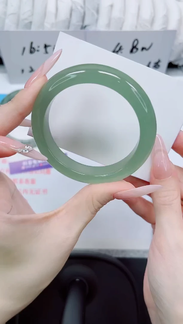 石英质玉手镯未镶嵌273