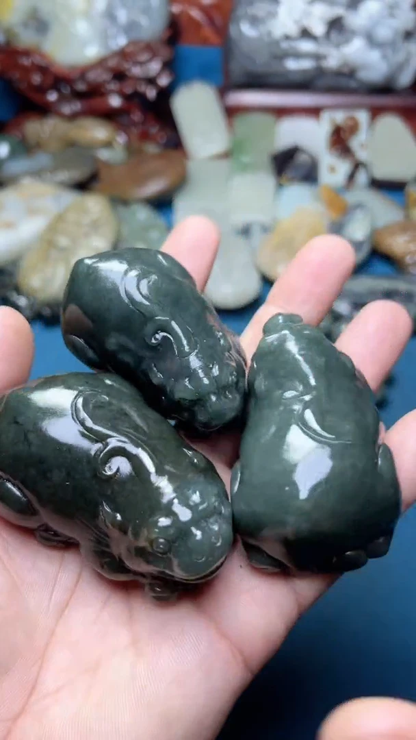 和田玉未镶嵌把件3