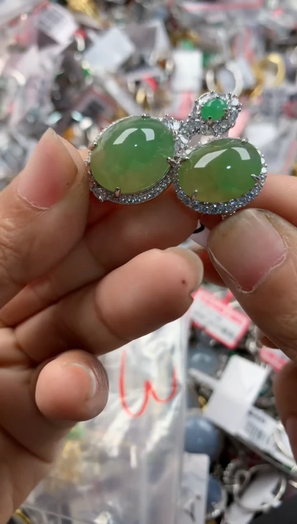 银S925镶嵌戒指翡翠888             5