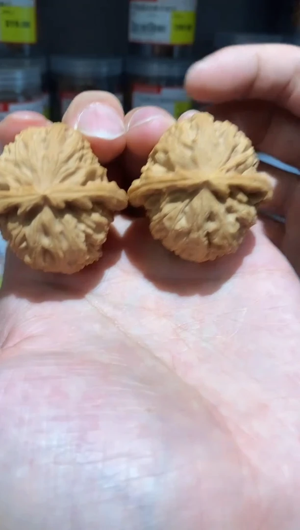 把件文玩核桃微修白狮子38-39