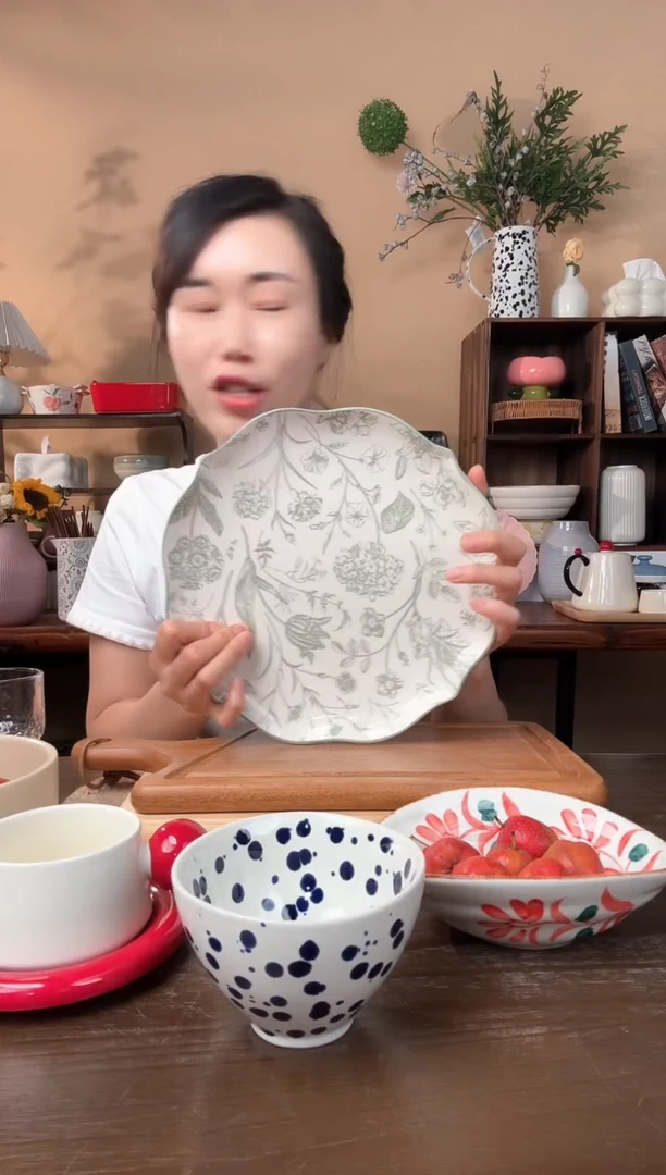 陶瓷10英寸花边花大盘微瑕