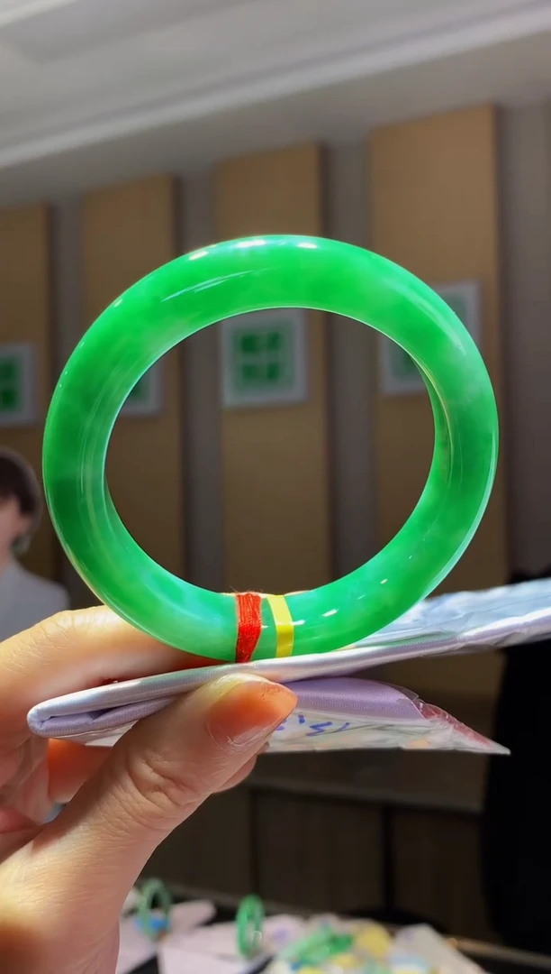 未镶嵌手镯翡翠-C18 圈口57 全款13.8万 定金2万