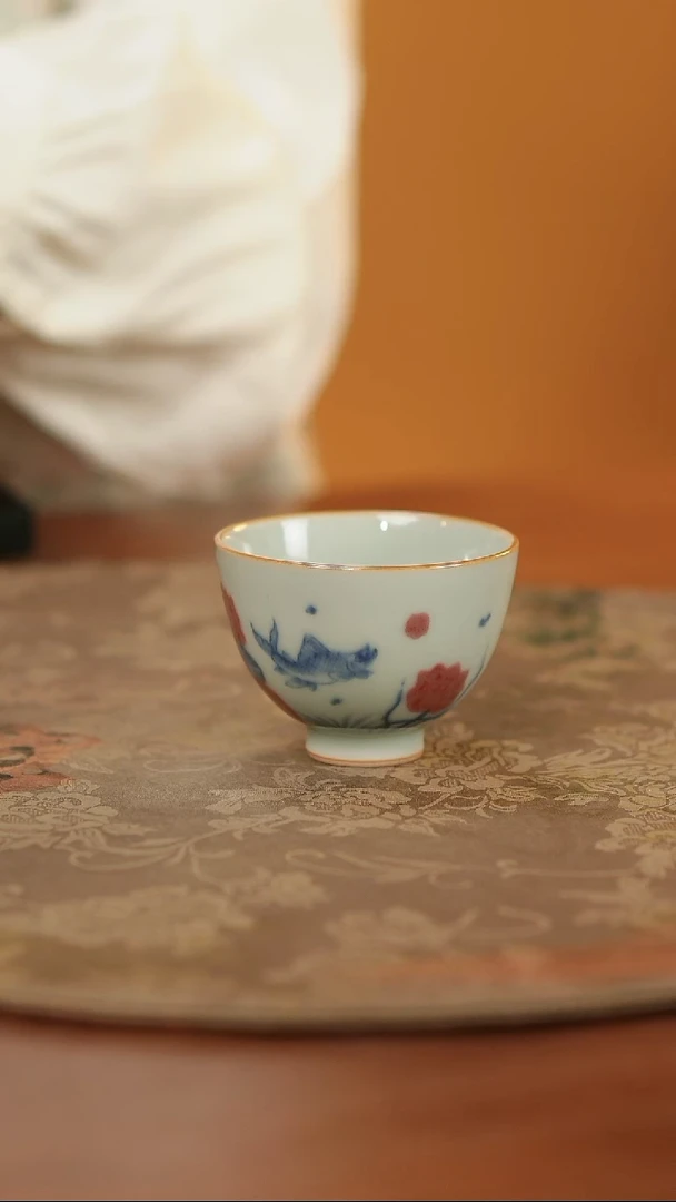 善窑厂汝窑青花釉里红鱼藻纹小鸡心杯