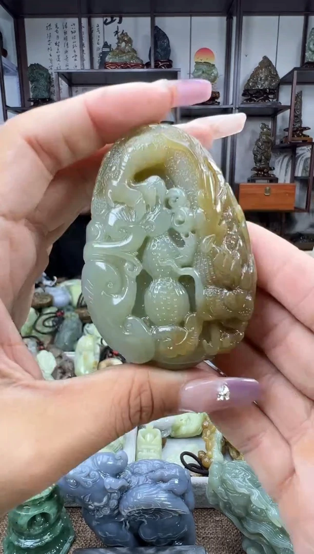 未镶嵌和田玉把件1