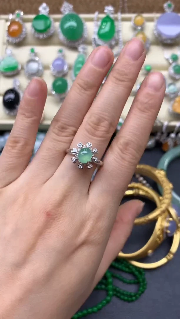 翡翠18K金镶嵌戒指390-中国好珍宝