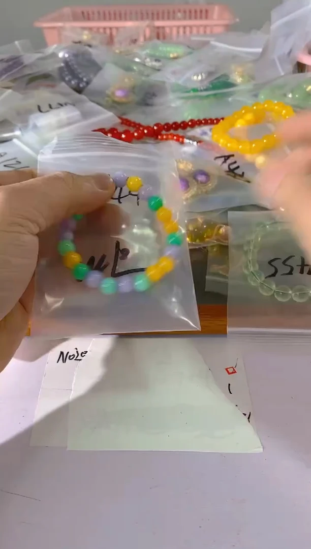 【闪购商品】水晶颈饰银S925镶嵌144红宝，蓝宝，多样性发一件赠链