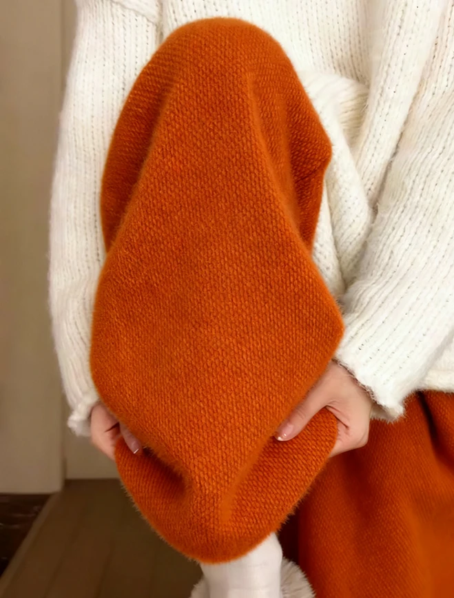 橘色垂感针织裤2025独特超好看加绒裤子韩版宽松软糯糯米裤