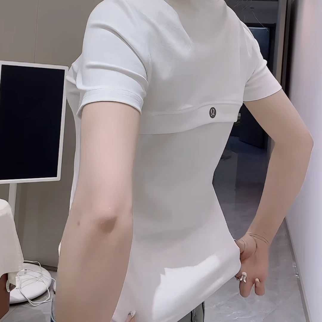 新款欧货时尚显瘦后背小雨达百搭款气质半袖衫