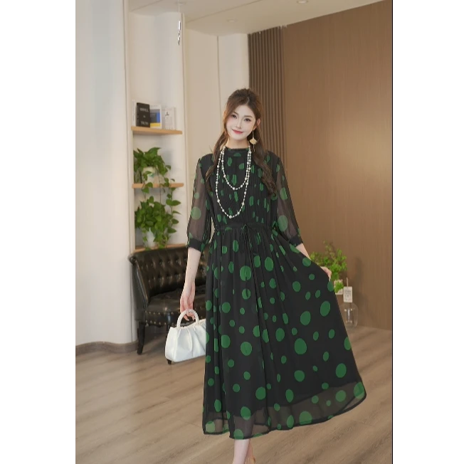 8303【波尔多绿水晶】2025新款轻奢法式百搭长款连衣裙