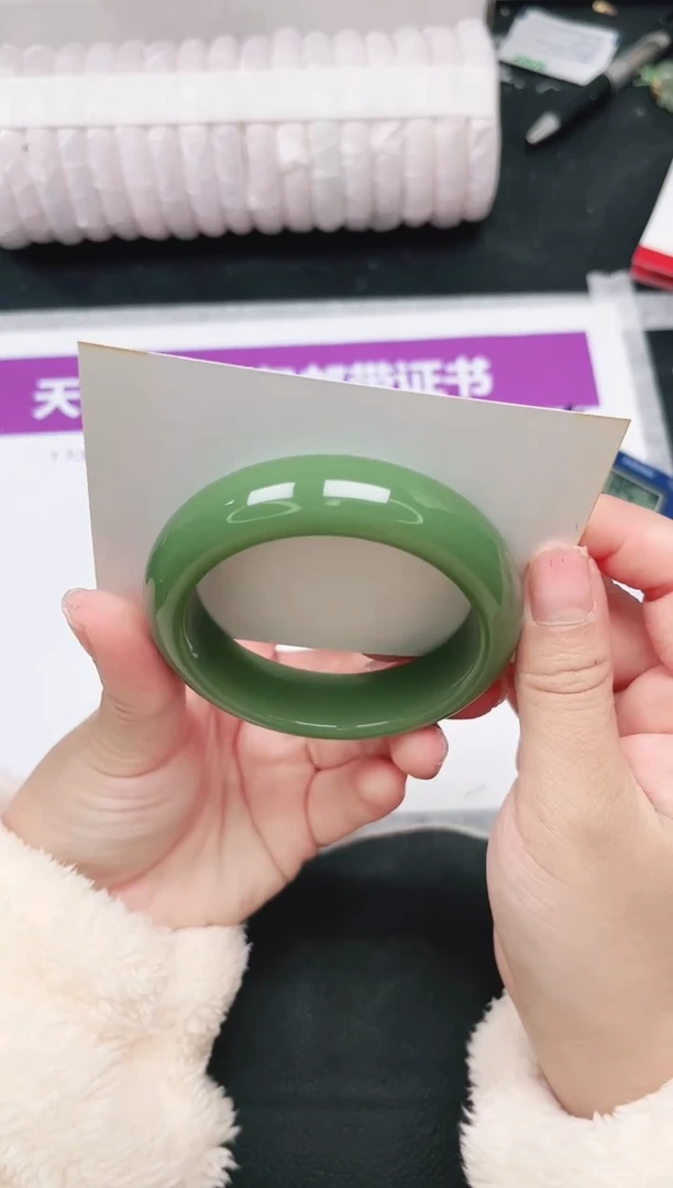 未镶嵌手镯石英质玉131-55