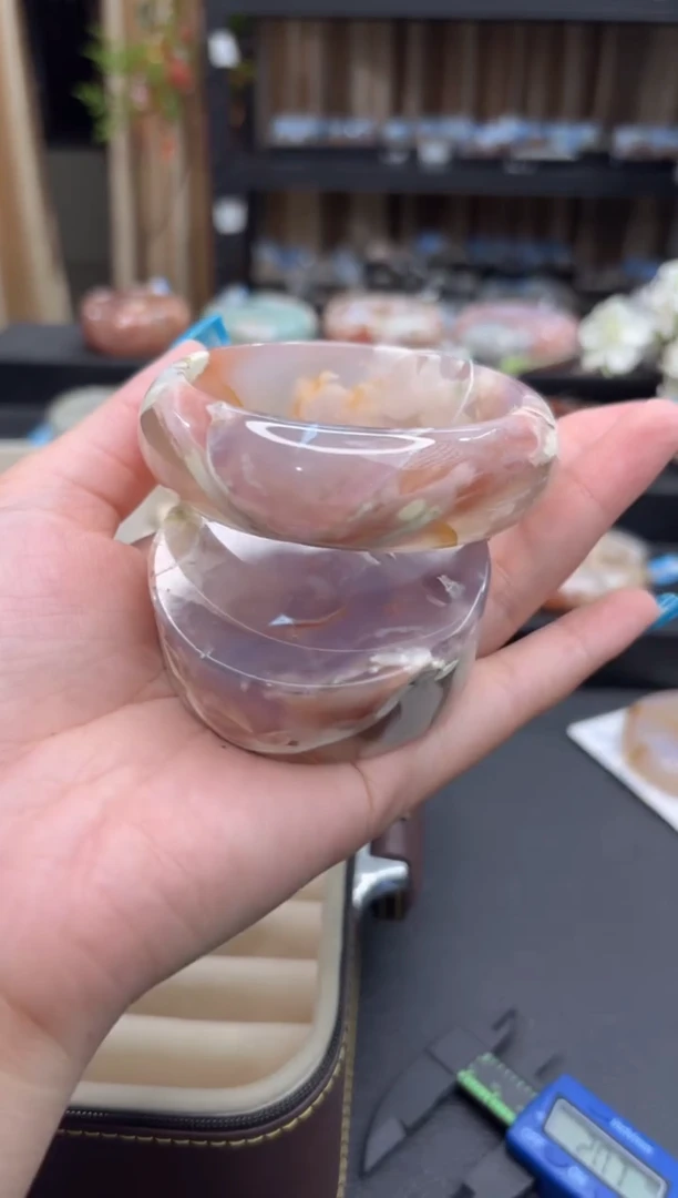 未镶嵌手镯石英质玉170(60圈赠送镯心)