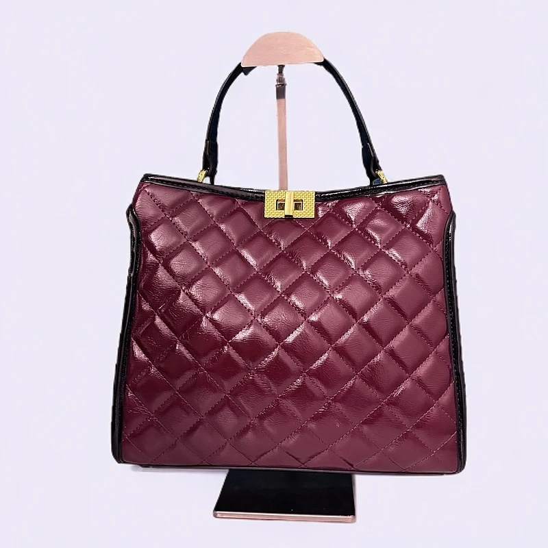 新疆包邮 2025 秋季新款高级感大容量单间斜跨手提复古女包