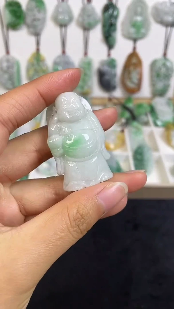 颈饰未镶嵌翡翠1