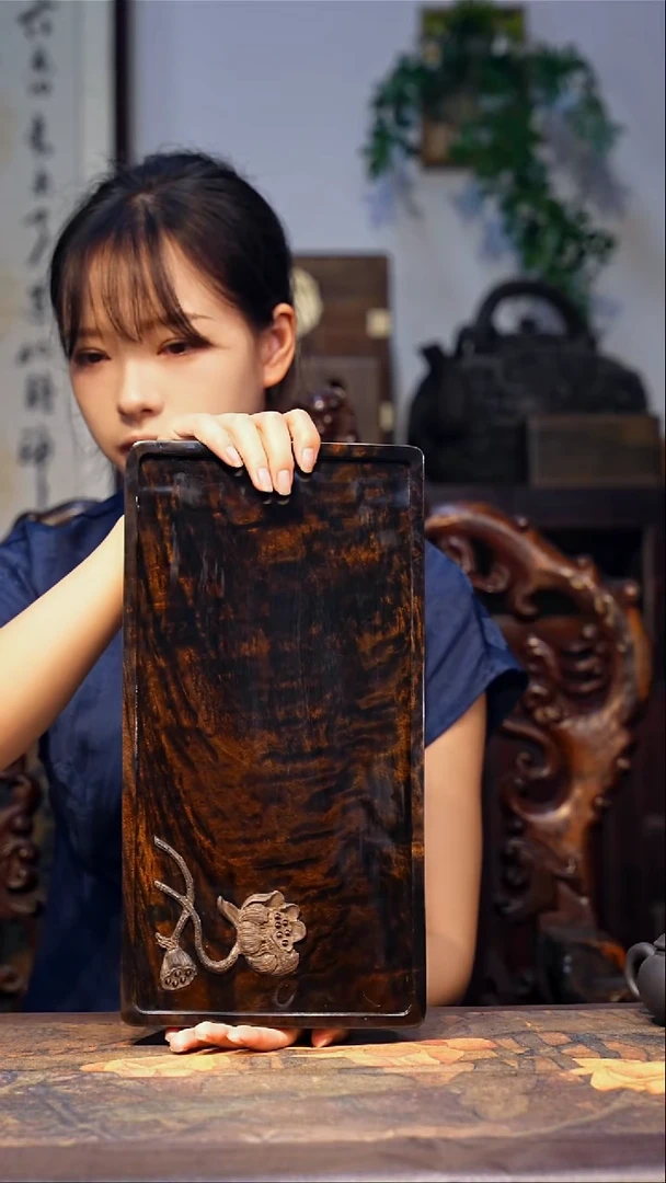 金丝楠【60】小叶金丝楠 精品乌金花纹  立体荷花雕刻茶盘