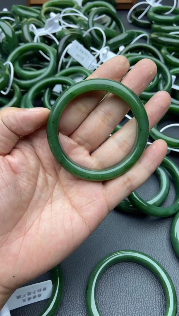 未镶嵌手镯和田玉（碧玉）15-55.4