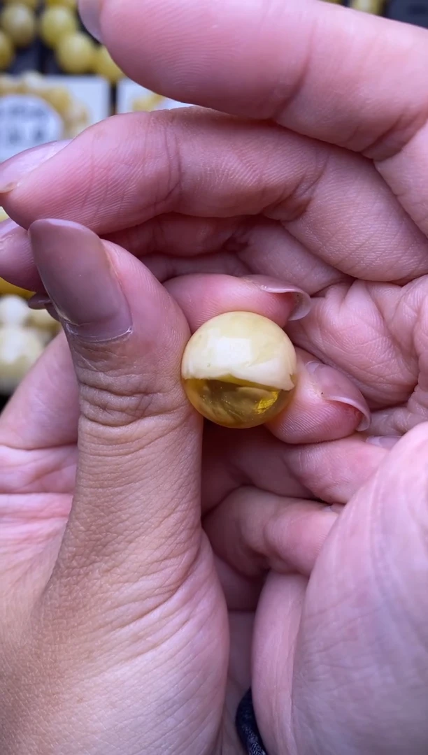 裸石琥珀未镶嵌大小姐珠宝10