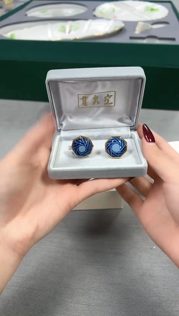 【闪购商品】瓷片新号开播不计成本欢迎点菜！