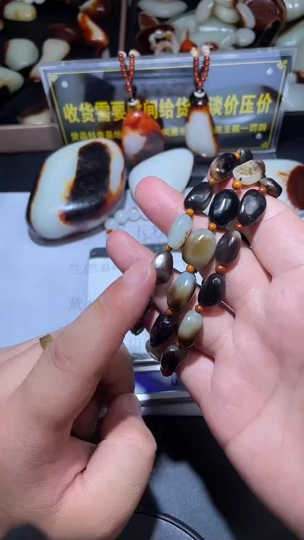 和田玉（子料）未镶嵌挂件YL-LL-6.8-5
