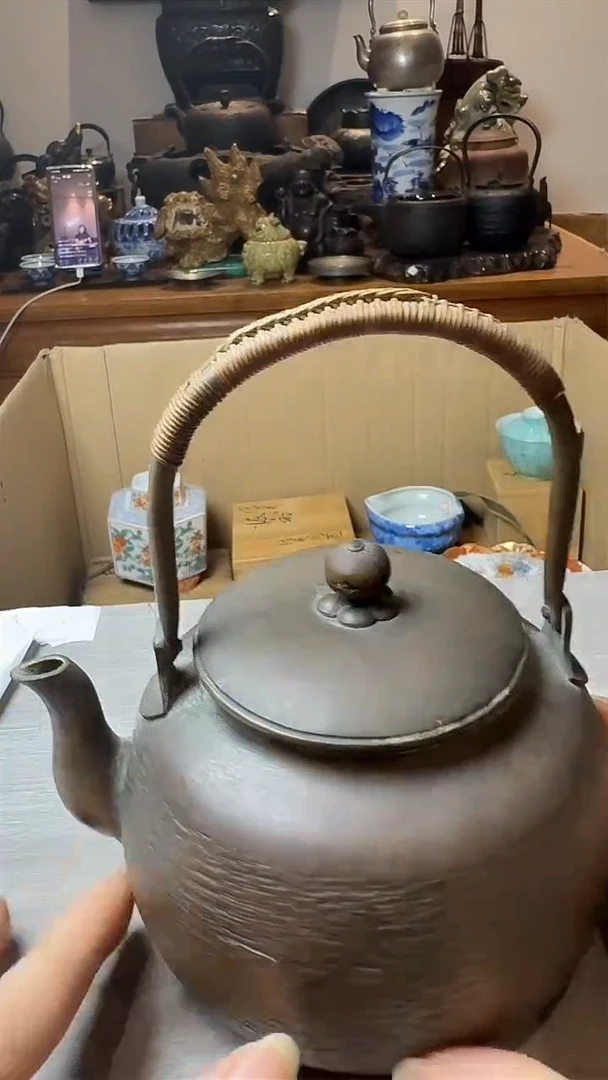 谢谢老板，回流产品有磨损正常，谨慎买！