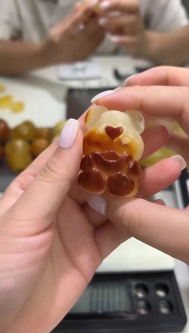 裸石琥珀未镶嵌琥珀蜜蜡吊坠