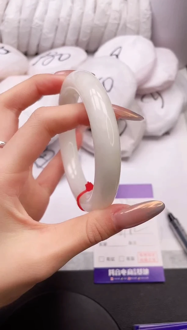 【闪购商品】和田玉手镯未镶嵌21K240-62