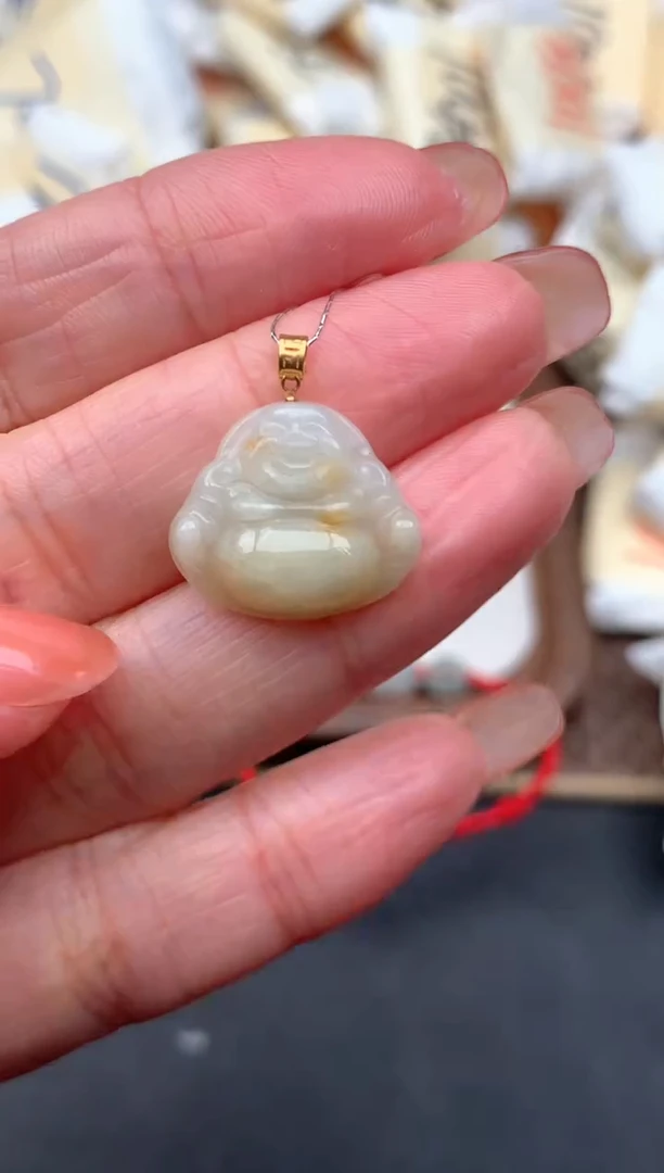 18K金镶嵌挂件翡翠1