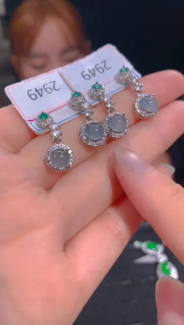 【闪购商品】定制翡翠未镶嵌62定制翡翠，多样性发货（发其一）