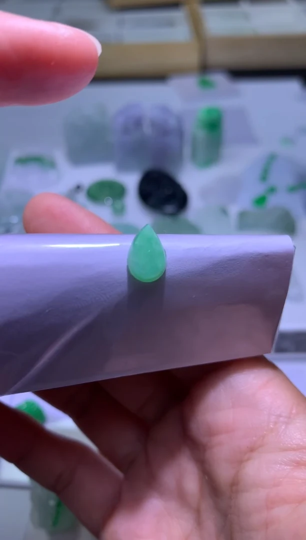 【闪购商品】定制翡翠未镶嵌毛货