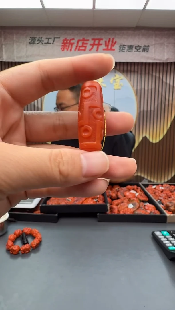 南红玛瑙雕刻未镶嵌054ZB0725产品一个