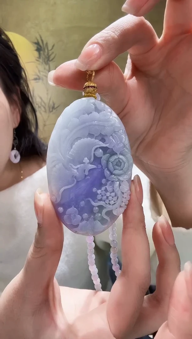 颈饰未镶嵌翡翠吊坠