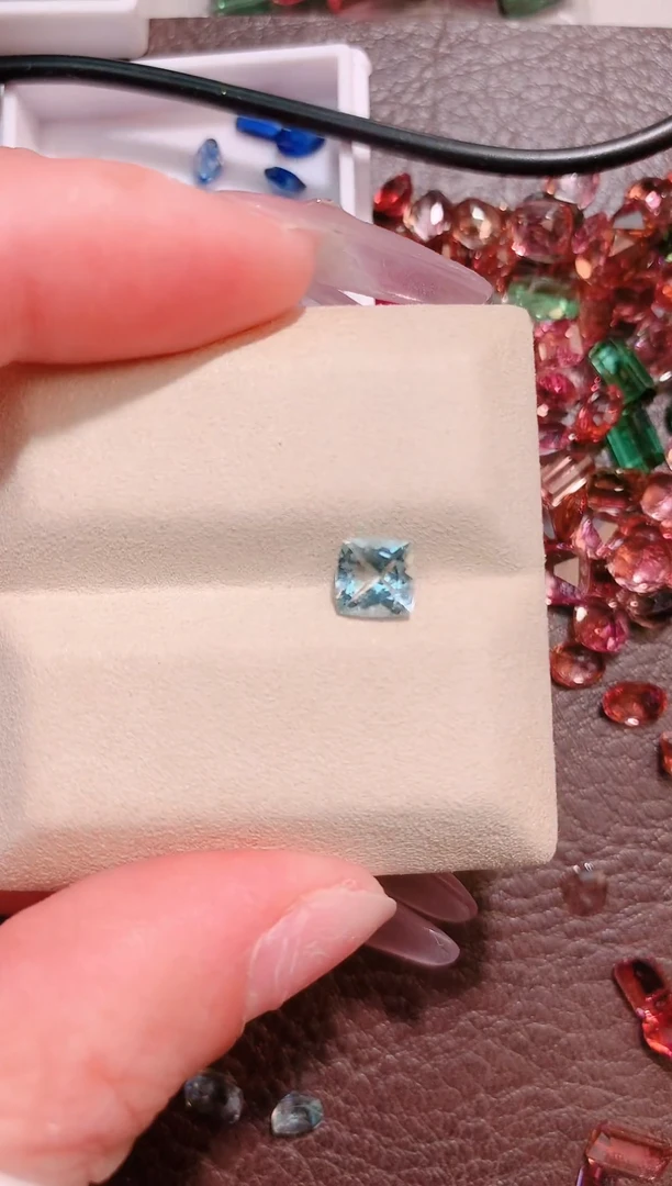 裸石海蓝宝石1.01ct