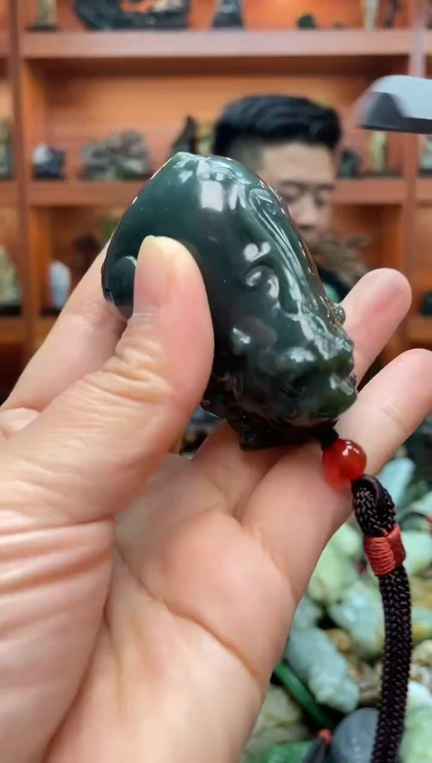 未镶嵌和田玉把件1