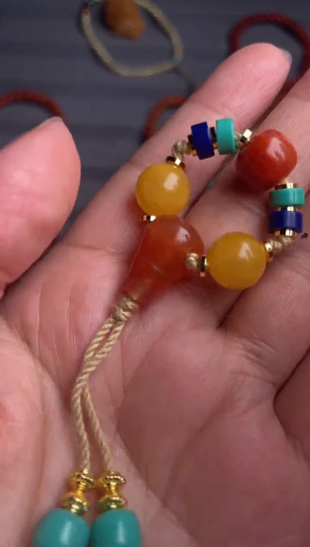 未镶嵌蜜蜡裸石多样性发其一，7-10